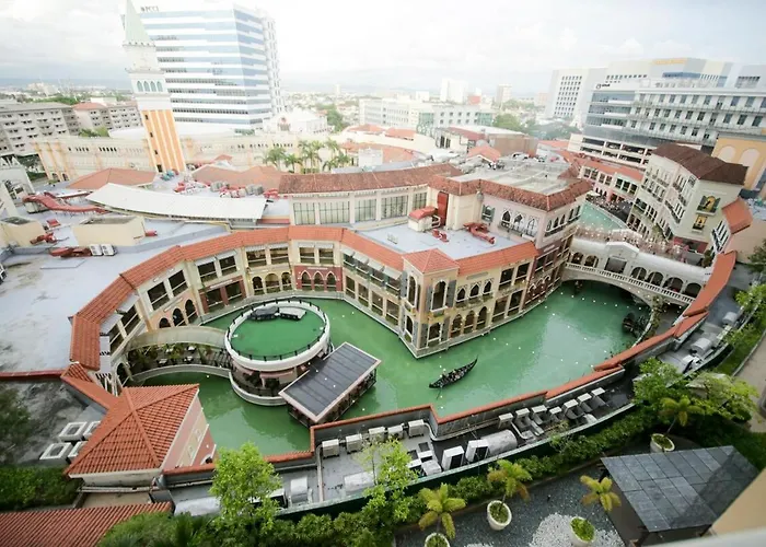 Venice Grand Canal View * Manila